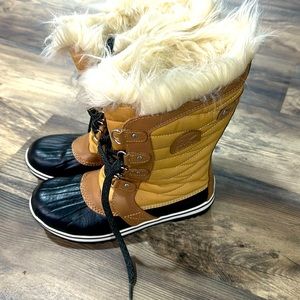 Brand new Sorel Boots